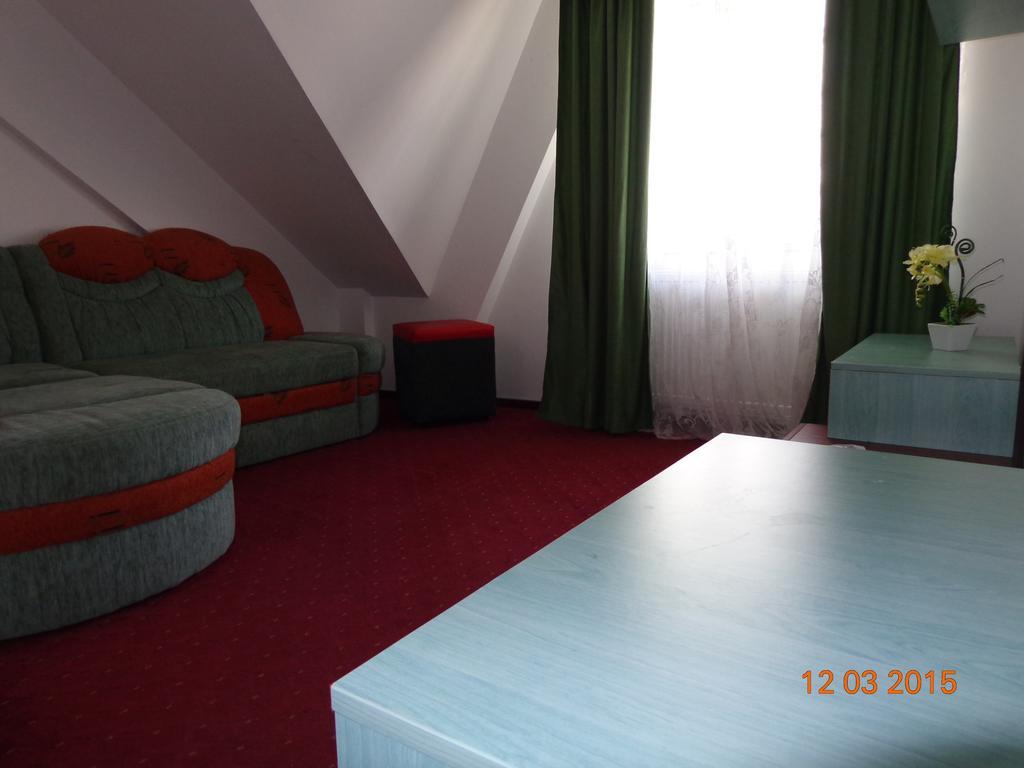 Hotel Cygnus Тулча Номер фото