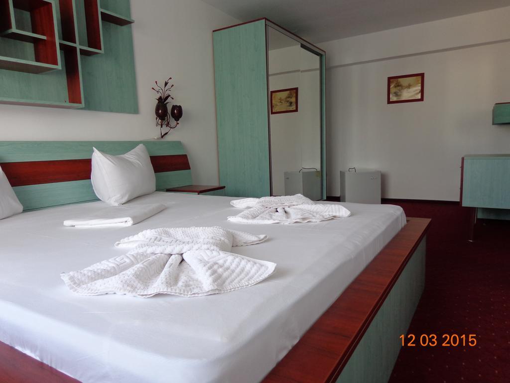 Hotel Cygnus Тулча Номер фото