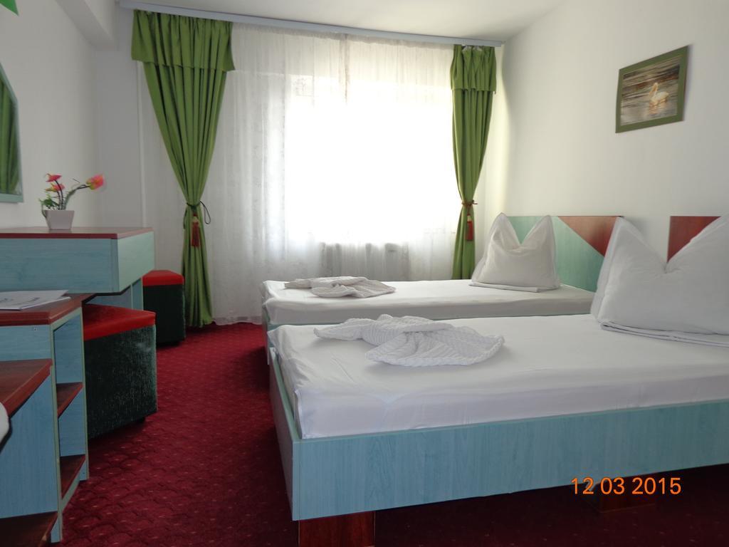 Hotel Cygnus Тулча Номер фото